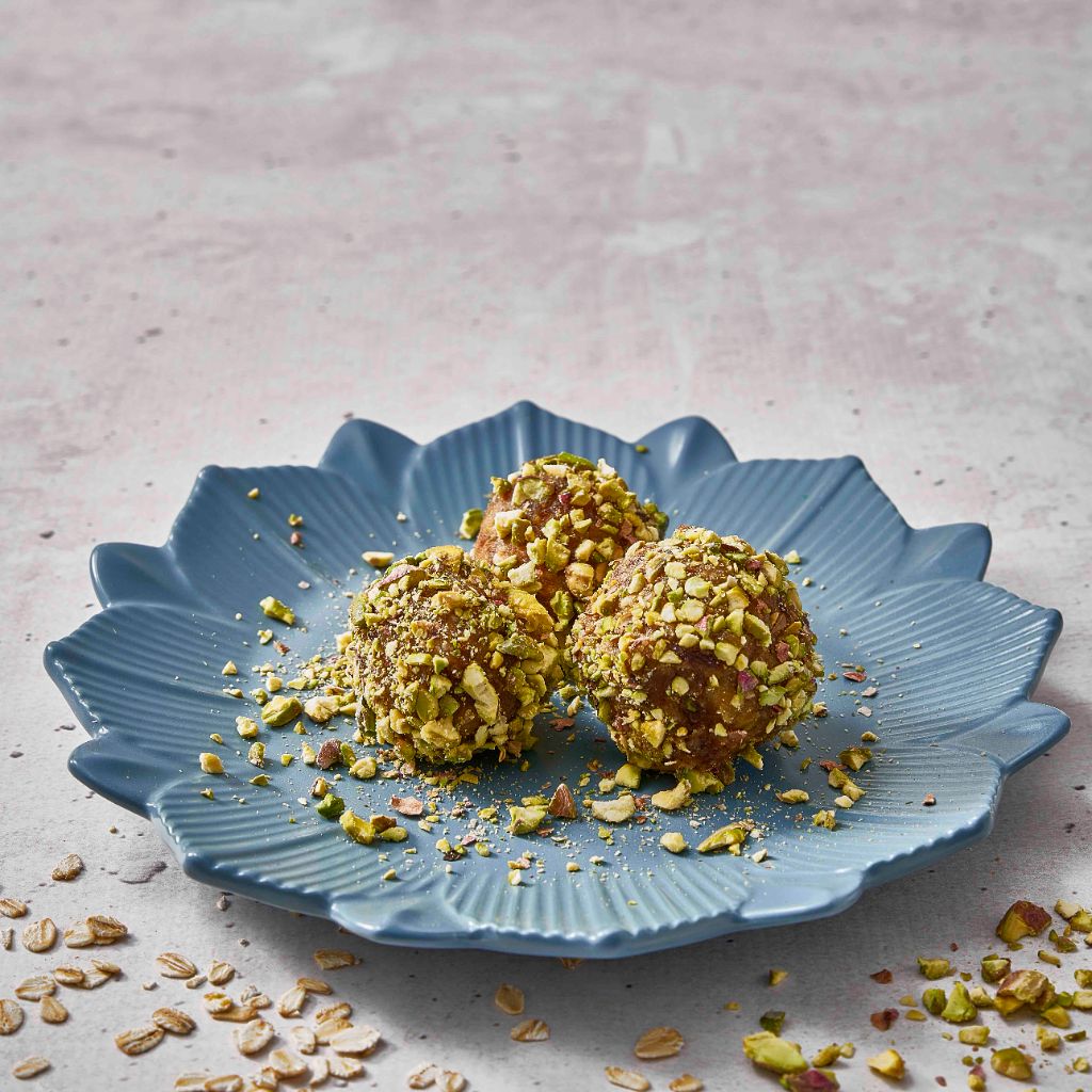 كرات الفستق بالشوكولاتة